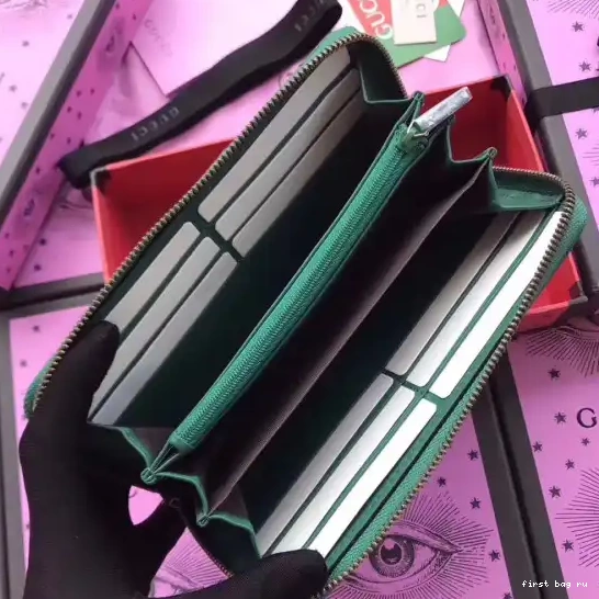 First bag ru Wallet Gucci 0617